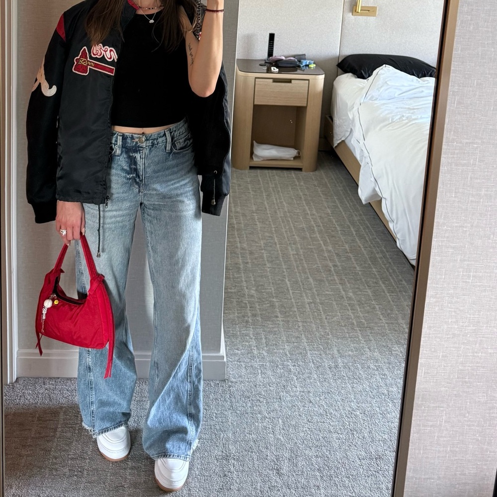 Good American Skate Jeans - Picture 10 of 10